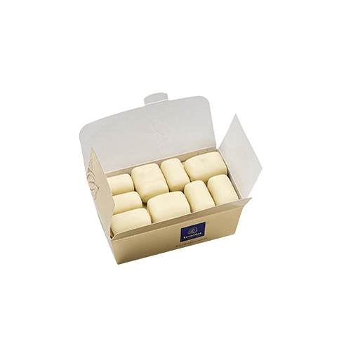 Ballotin de chocolats - Manons Blancs avec et sans noisettes · 500 g